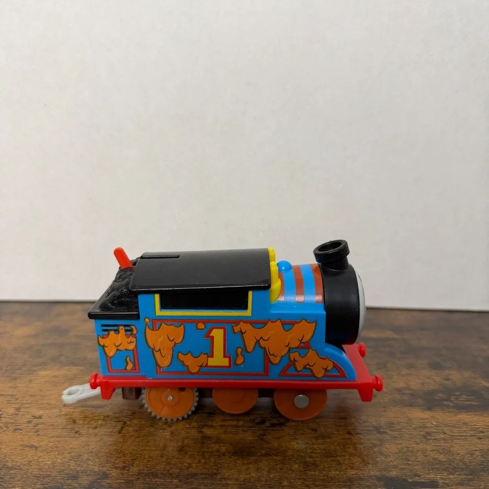 Mattel Thomas & Friends‎ Toy Train Blue Thomas Mud Splat Motorized HDY59